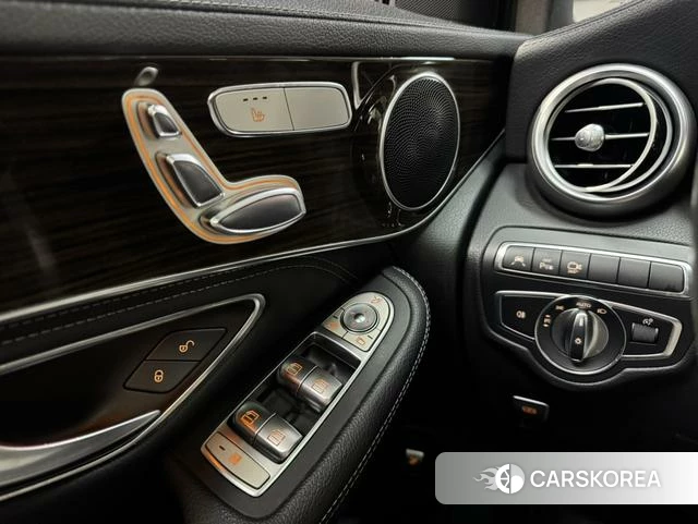 Mercedes-Benz GLC 2018 Синий из Китая, фото 4