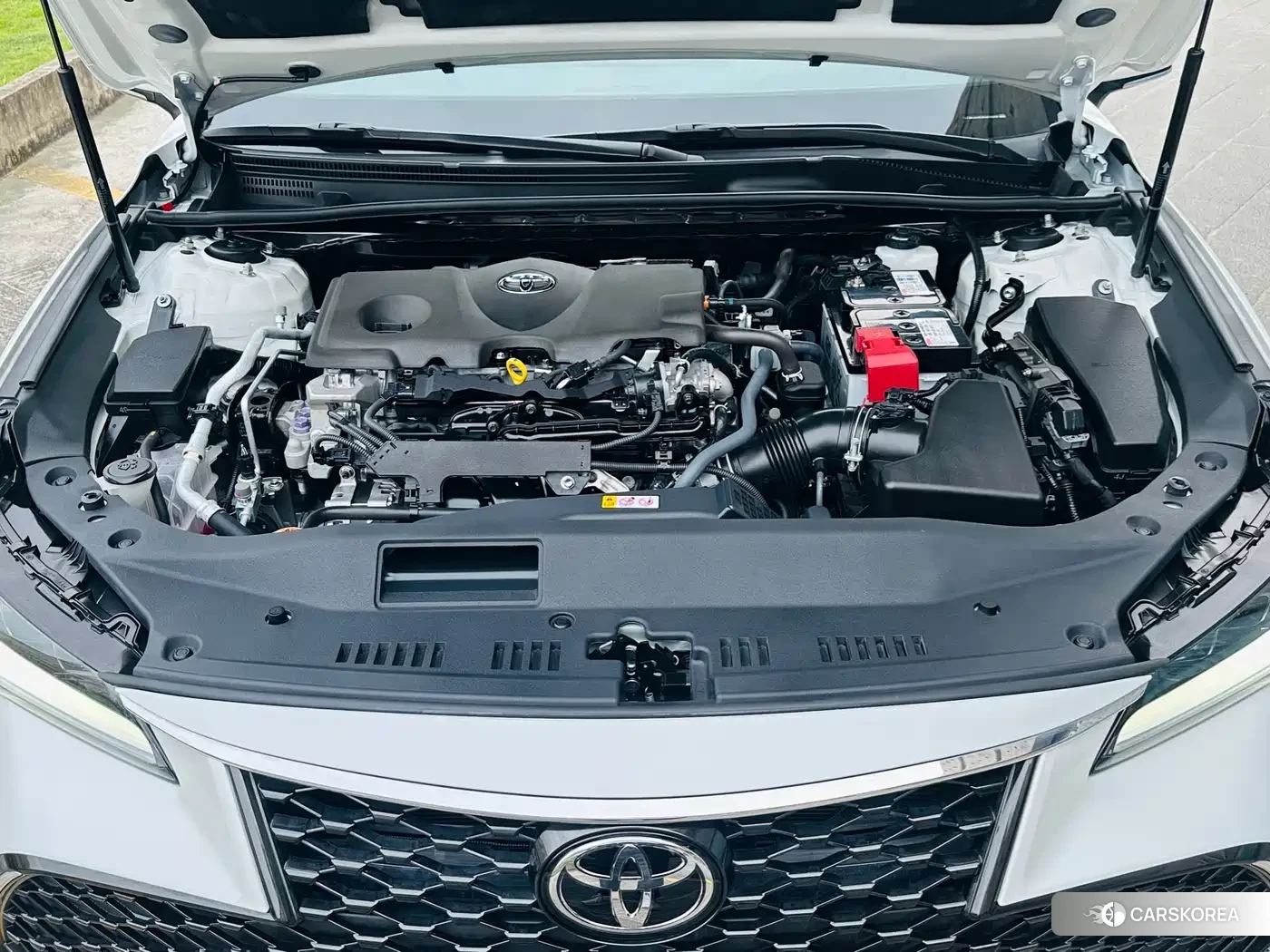 Toyota Avalon 2024 Белый из Китая, фото 4