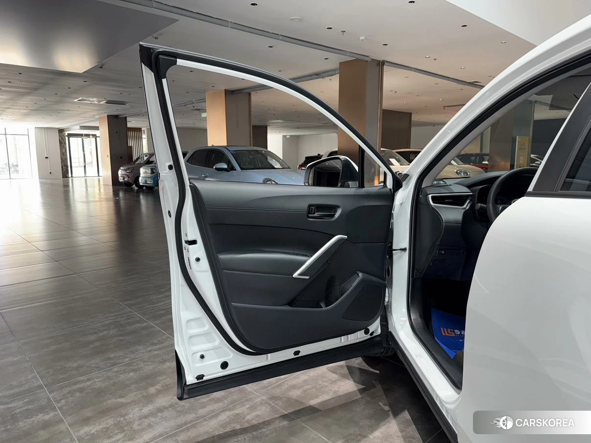 Toyota Fenglanda 2023 Белый из Китая, фото 4