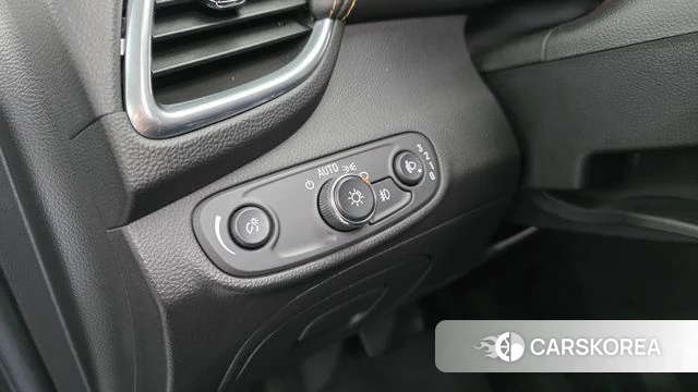 Chevrolet (GM Daewoo) The New Trax 2018 Серый из Кореи, фото 4