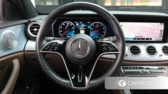Mercedes-Benz E-Class W213 2021 Белый из Кореи, фото 4