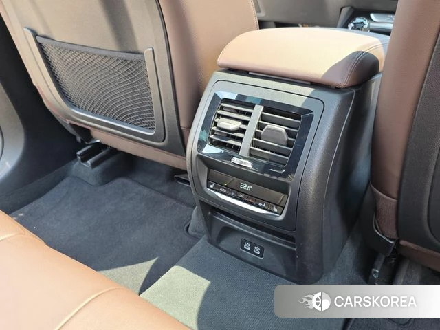 BMW X3 (G01) 2024 Белый из Кореи, фото 4
