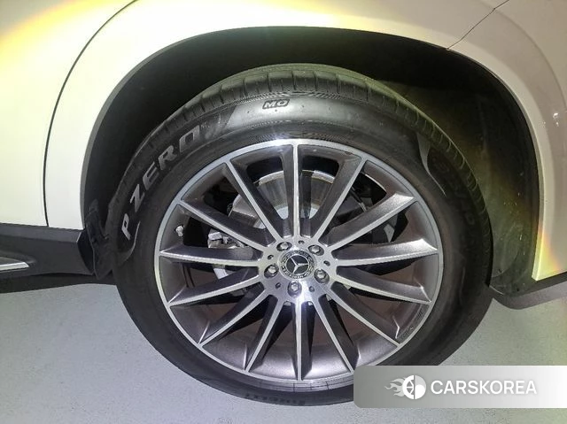 Mercedes-Benz GLE-Class W167 2024 Жемчужный цвет из Кореи, фото 4