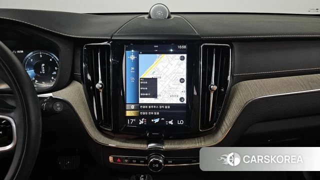 Volvo XC60 second Generation 2018 Белый из Кореи, фото 4