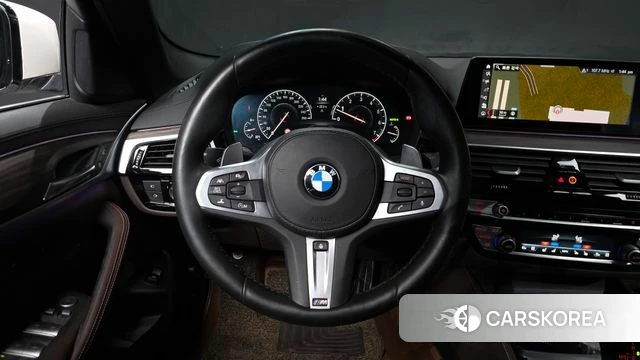 BMW 5 Series (G30) 2019 Белый из Кореи, фото 4