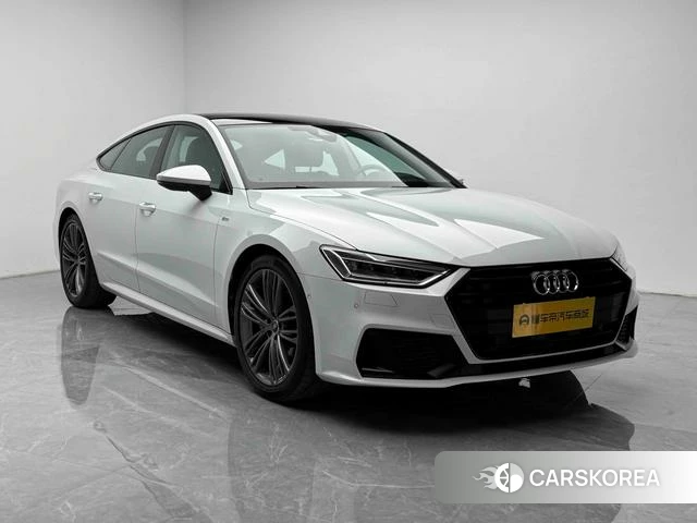 Audi A7 2023 Белый из Китая, фото 4