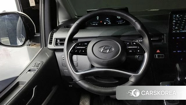 Hyundai Staria 2022 Белый из Кореи, фото 4