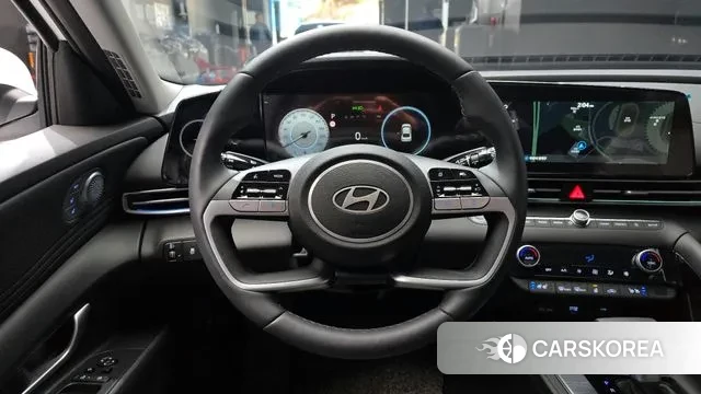 Hyundai The New Avante (CN7) 2023 Белый из Кореи, фото 4