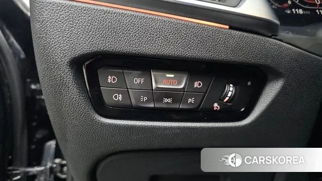 BMW 3 Series (G20) 2021 Черный из Кореи, фото 4