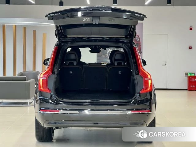 Volvo XC90 2024 Черный из Китая, фото 4