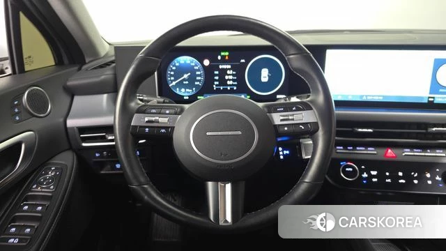 Hyundai Sonata D Edge Hybrid (DN8) 2024 Серебристо-серый из Кореи, фото 4