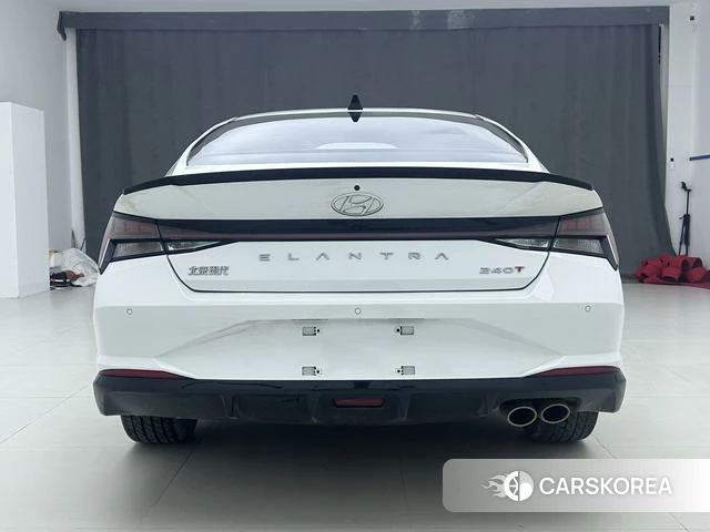 Hyundai Elantra 2023 Белый из Китая, фото 4