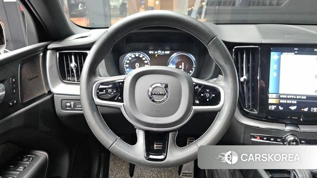 Volvo XC60 second Generation 2020 Белый из Кореи, фото 4