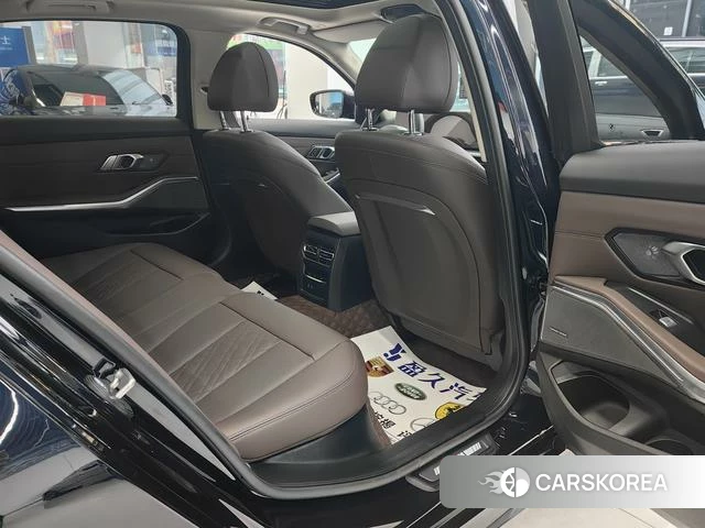 BMW 3 series 2025 Черный из Китая, фото 4