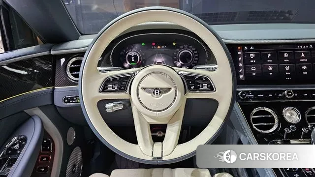 Bentley Continental GT 4th Generation 2025 Песочный из Кореи, фото 4