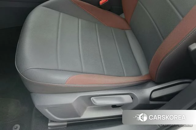 Volkswagen Bora 2021 Белый из Китая, фото 4