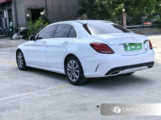 Mercedes-Benz Class C 2018 Белый из Китая, фото 4