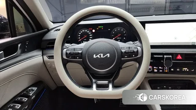 Kia The New K5 3rd generation 2023 Черный из Кореи, фото 4