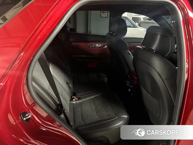 Genesis GV70 2023 Красный из Кореи, фото 4