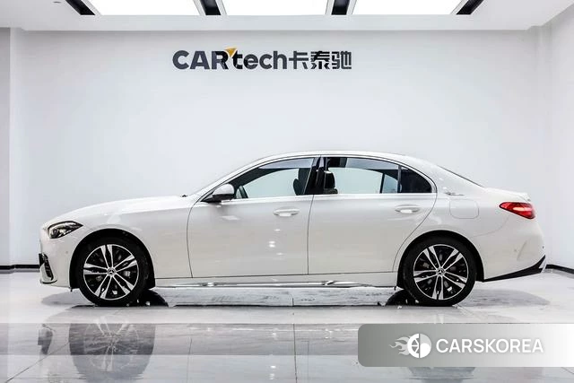 Mercedes-Benz C-class PHEV 2025 Белый из Китая, фото 4