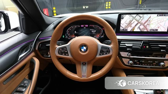 BMW 5 Series (G30) 2023 Белый из Кореи, фото 4