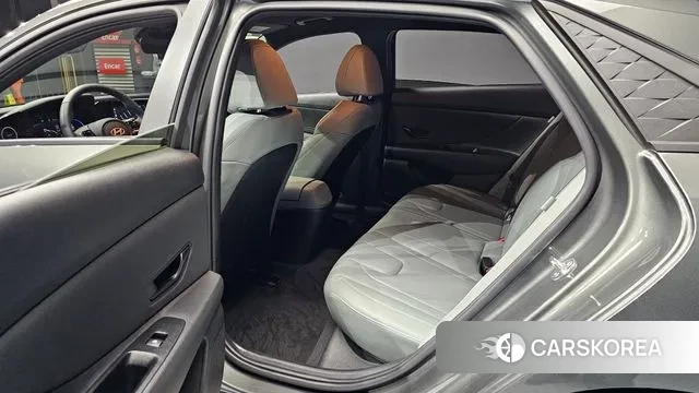 Hyundai The New Avante (CN7) 2024 Серый из Кореи, фото 4