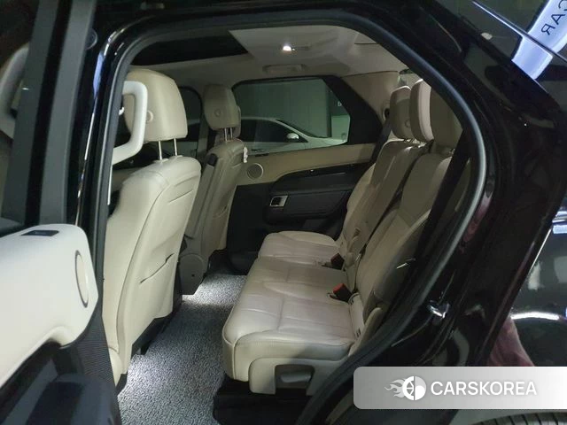 Land Rover Discovery 5 2018 Черный из Кореи, фото 4