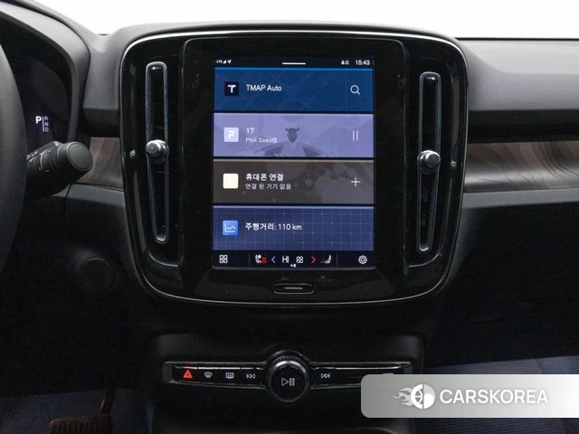 Volvo C40 Richards 2024 Белый из Кореи, фото 4