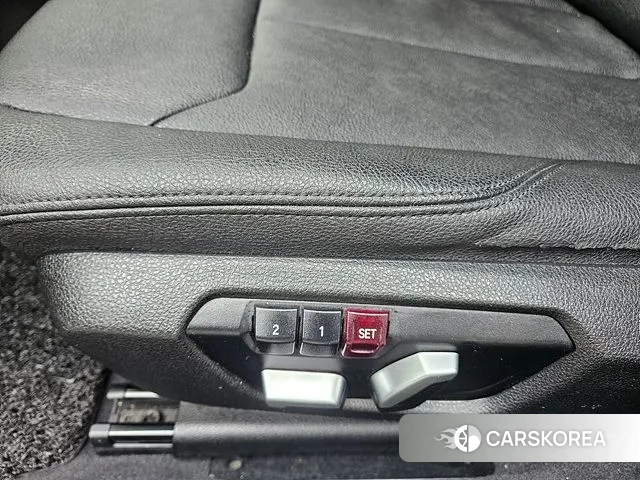 BMW 3 Series (F30) 2018 Белый из Кореи, фото 4