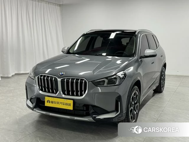 BMW X1 2023 Серебристо-серый из Китая, фото 4