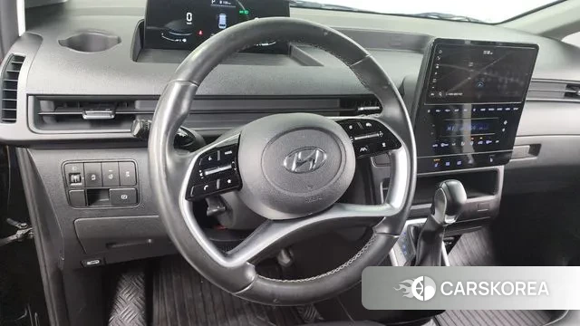 Hyundai Staria 2023 Черный из Кореи, фото 4