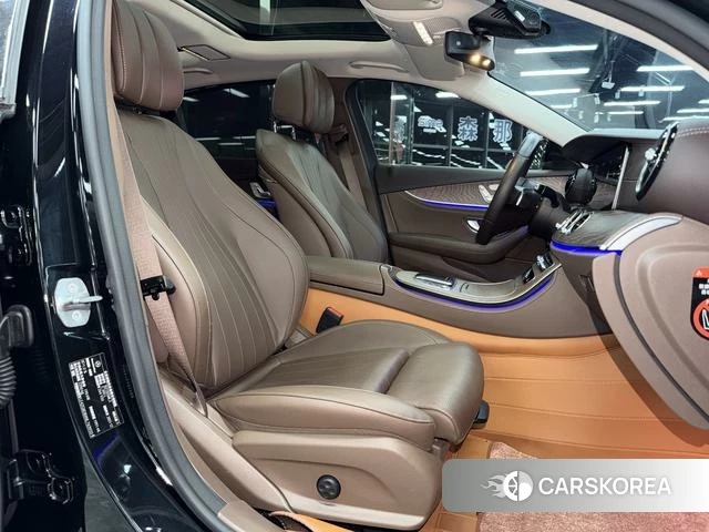 Mercedes-Benz E-class 2022 Черный из Китая, фото 4