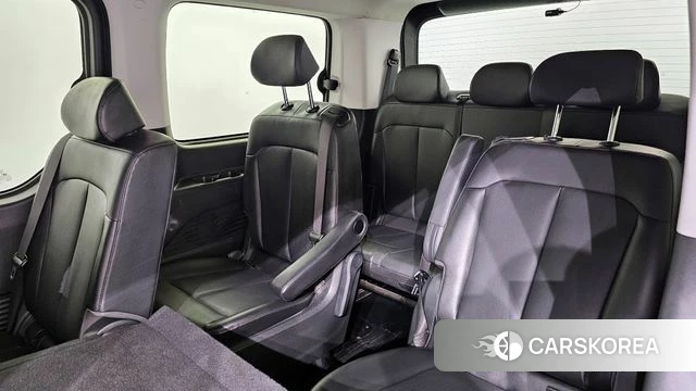 Hyundai Staria 2023 Черный из Кореи, фото 4