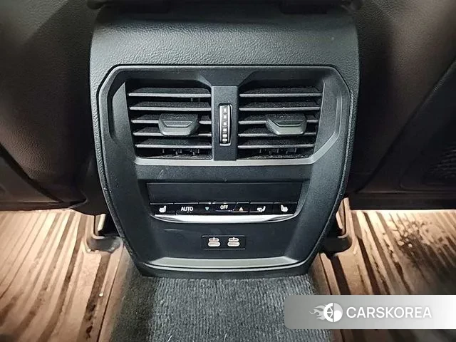 BMW 4 Series (G22) 2021 Серебристо-серый из Кореи, фото 4