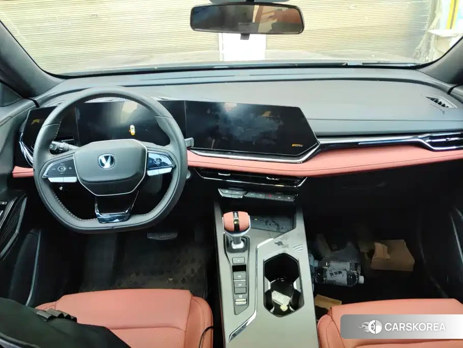 Chang'an Changan X5 PLUS 2026 Silver/gray из Китая, фото 4