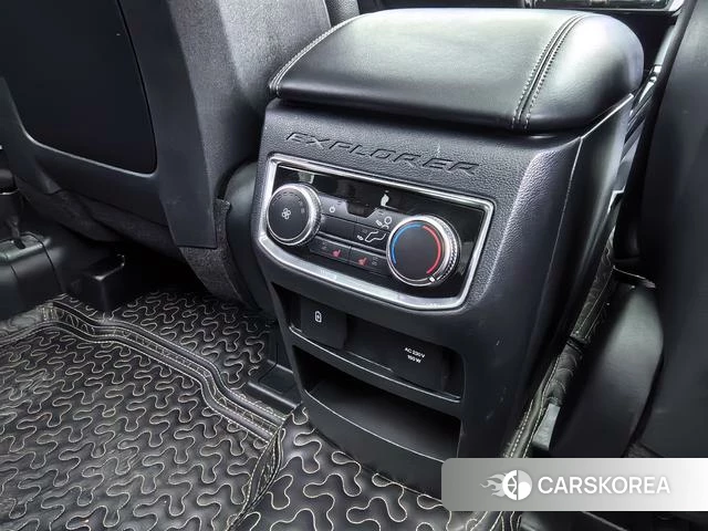 Ford Explorer 2021 Белый из Китая, фото 4