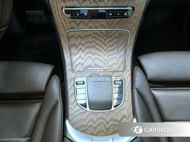 Mercedes-Benz GLC 2023 Черный из Китая, фото 4