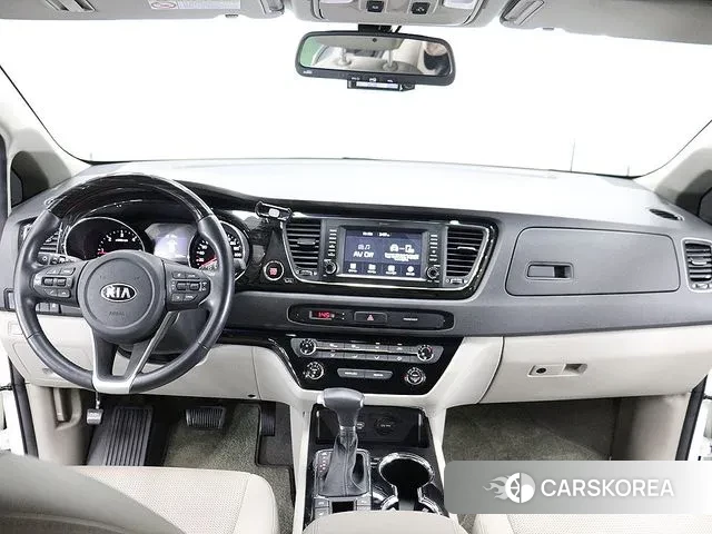 Kia The New Carnival 2018 Белый из Кореи, фото 4