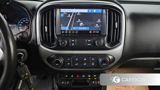 Chevrolet (GM Daewoo) Real New Colorado 2022 Черный из Кореи, фото 4