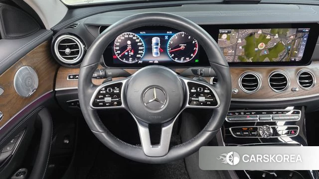 Mercedes-Benz E-Class W213 2020 Белый из Кореи, фото 4