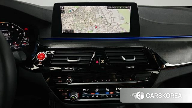 BMW M5 (F90) 2020 Серебристо-серый из Кореи, фото 4
