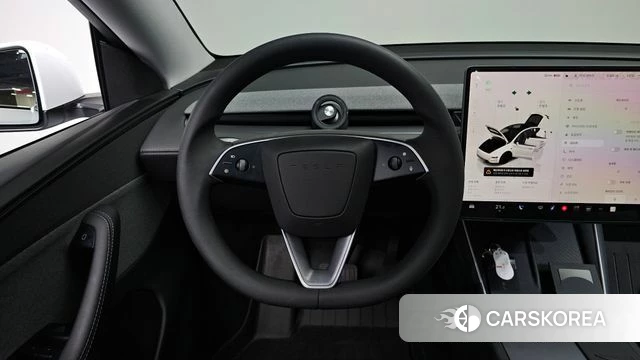 Tesla Model Y 2025 Белый из Кореи, фото 4