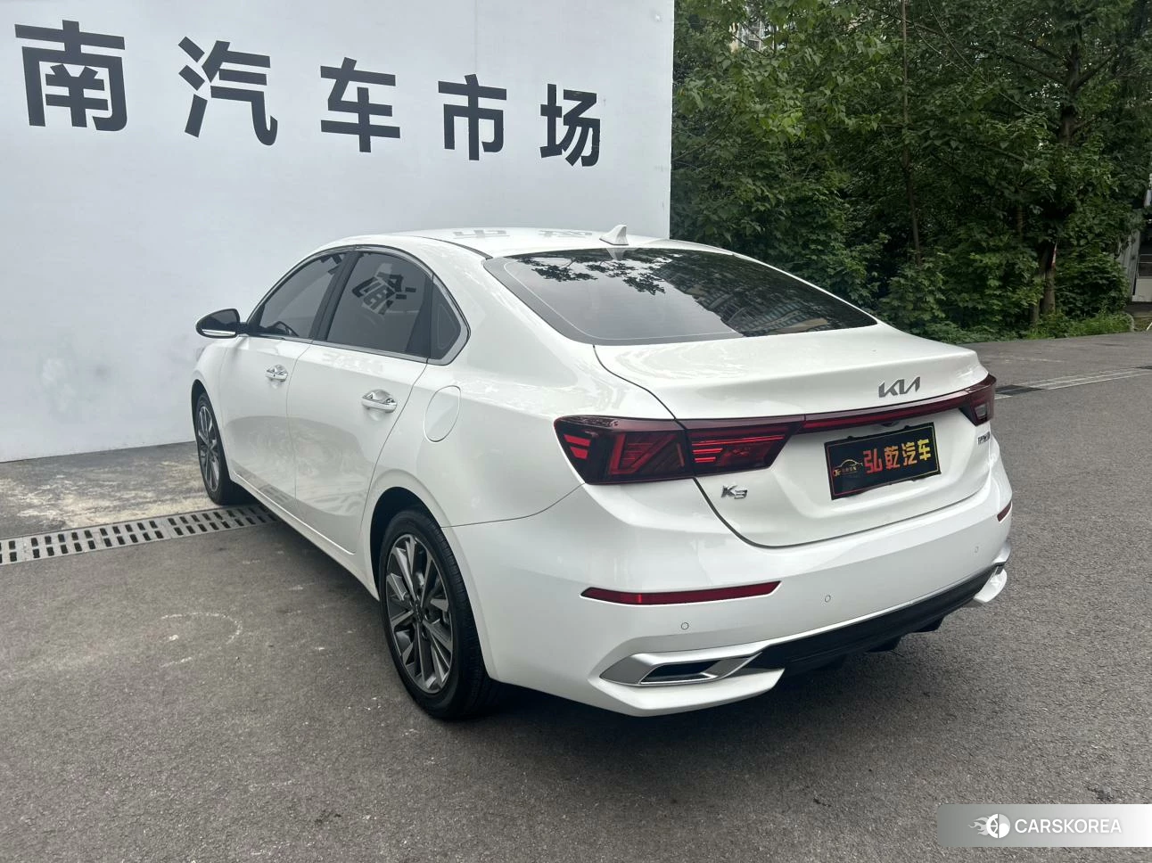 Kia K3 2021 Белый из Китая, фото 4