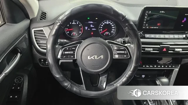 Kia Seltos 2021 Белый из Кореи, фото 4