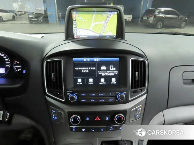 Hyundai The New Grand Starex 2020 Серебристо-серый из Кореи, фото 4