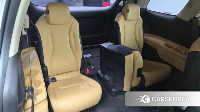 Kia Carnival 4th generation 2022 Белый из Кореи, фото 4