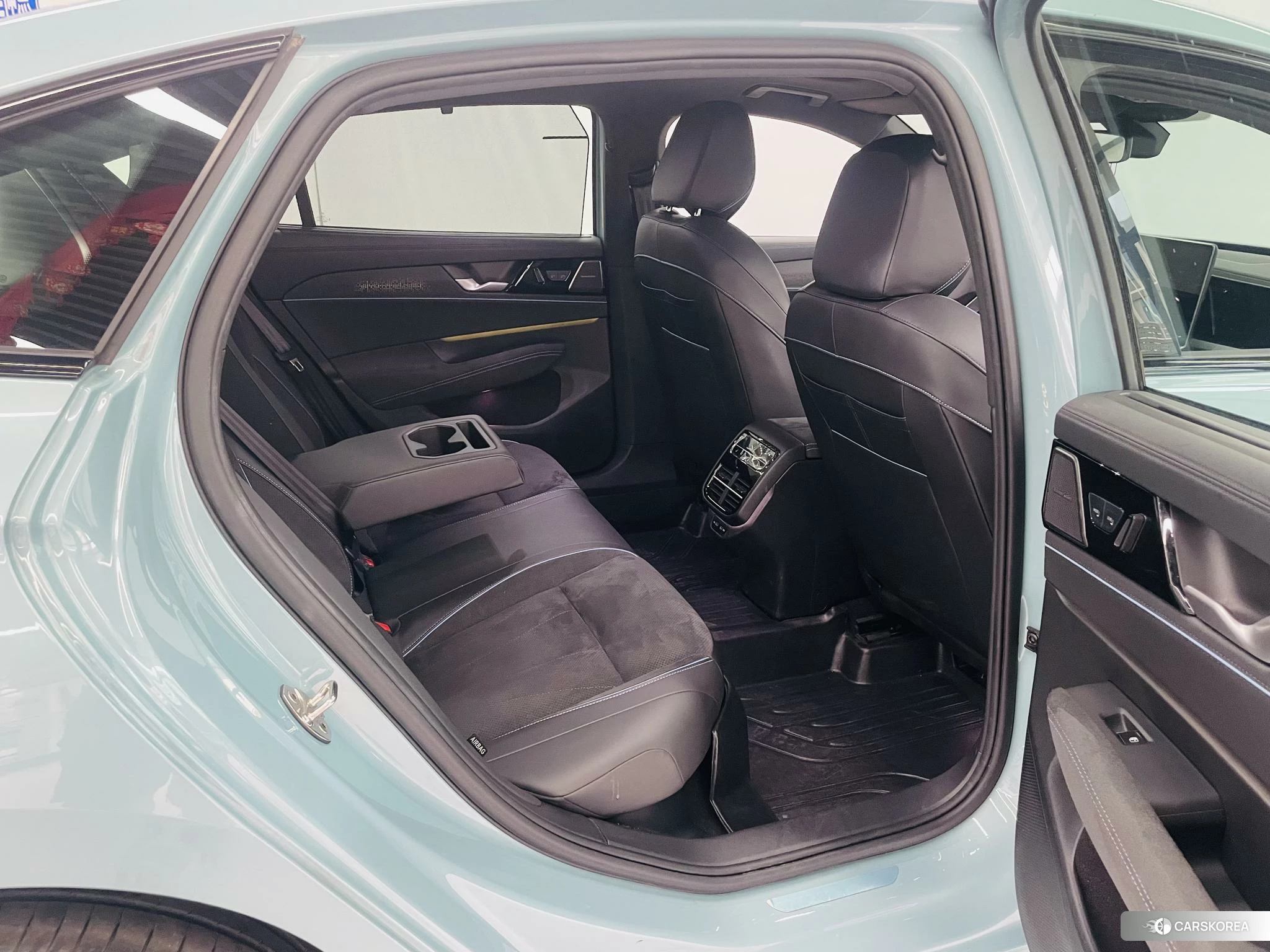 Volkswagen Passat 2024 Синий из Китая, фото 4