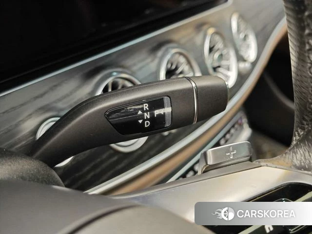 Mercedes-Benz E-class 2023 Черный из Китая, фото 4