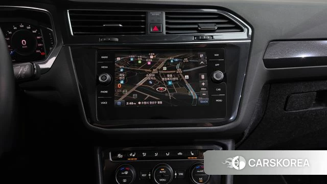 Volkswagen Tiguan Allspace 2020 Серебряный из Кореи, фото 4