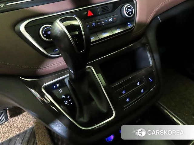 Hyundai The New Grand Starex 2018 Черный из Кореи, фото 4